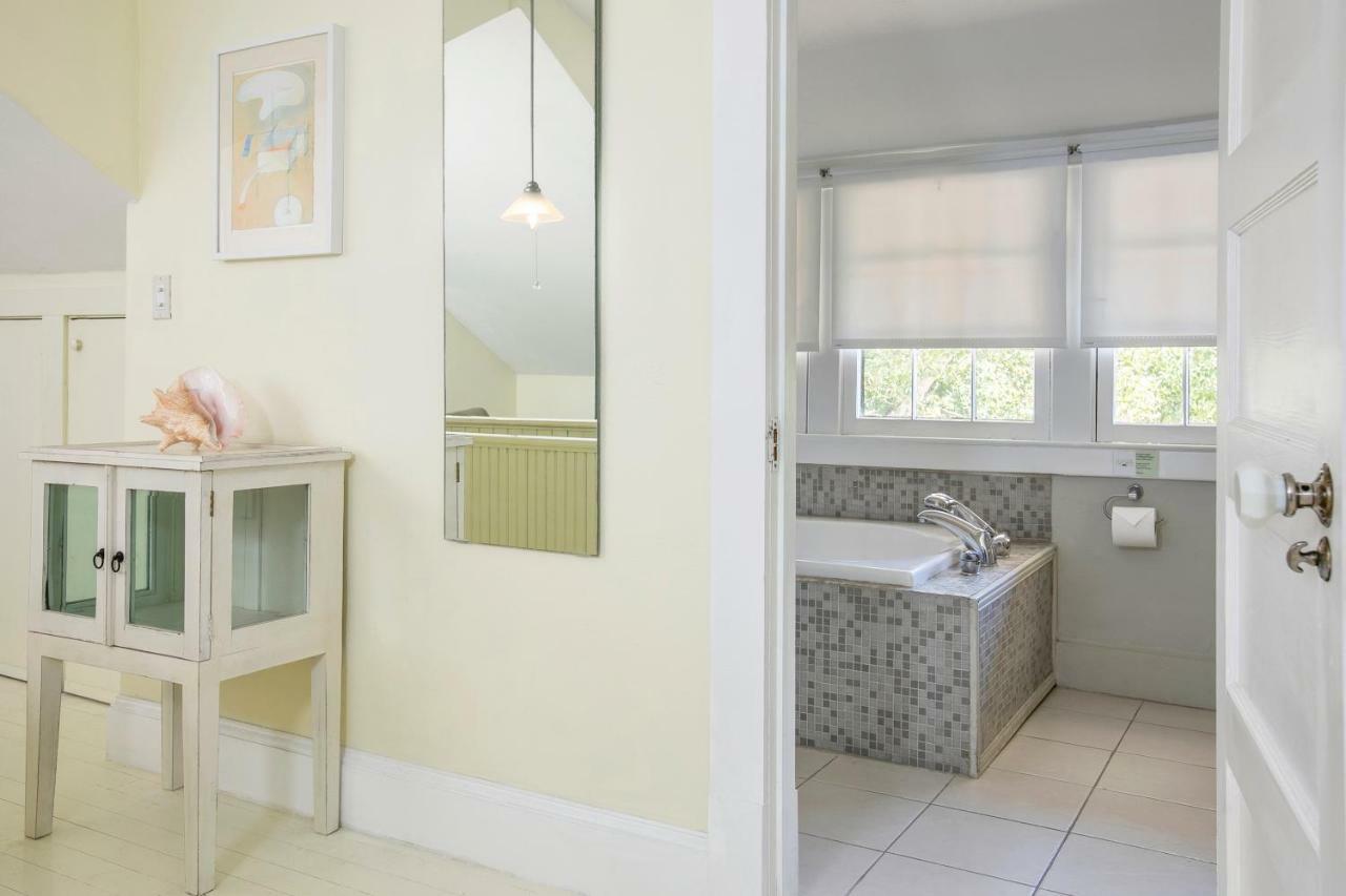 Adora Inn Mount Dora Ngoại thất bức ảnh