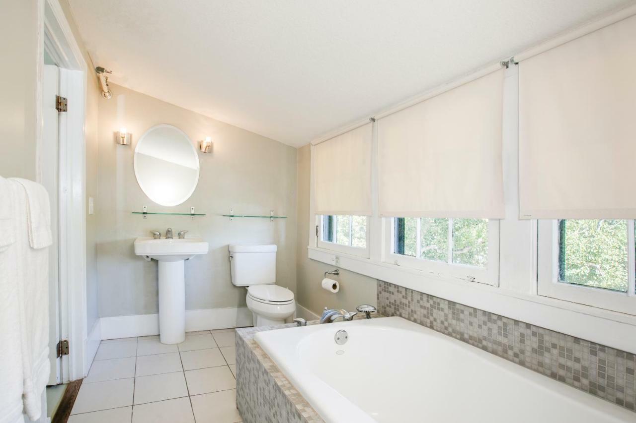 Adora Inn Mount Dora Ngoại thất bức ảnh