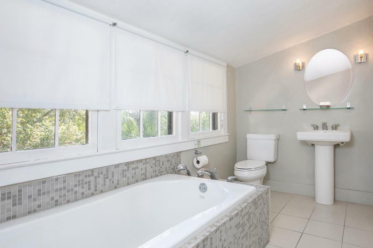 Adora Inn Mount Dora Ngoại thất bức ảnh